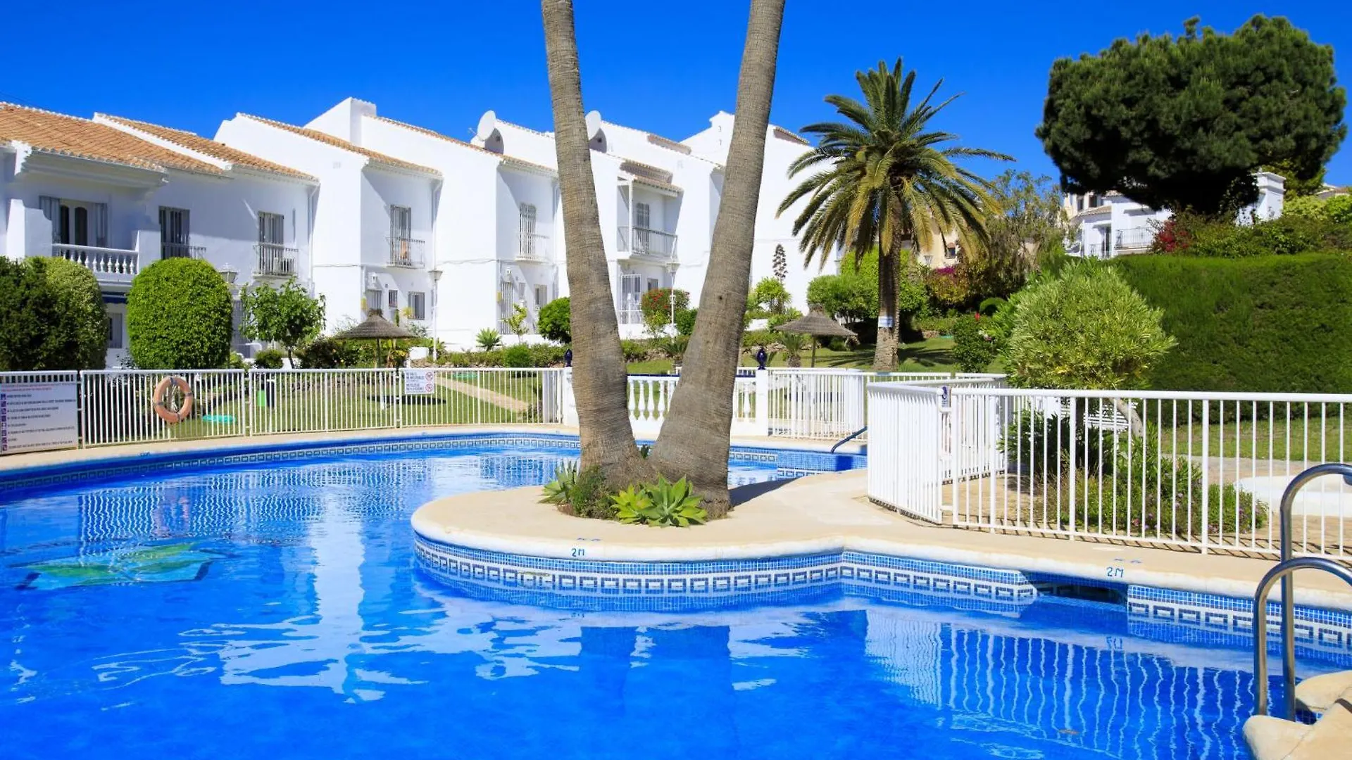 Holiday Home Jardines De Nerja By Interhome
